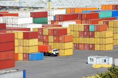 Kargo konteyner liman