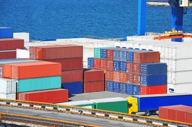 bağlantı noktası kargo vinç ve konteyner