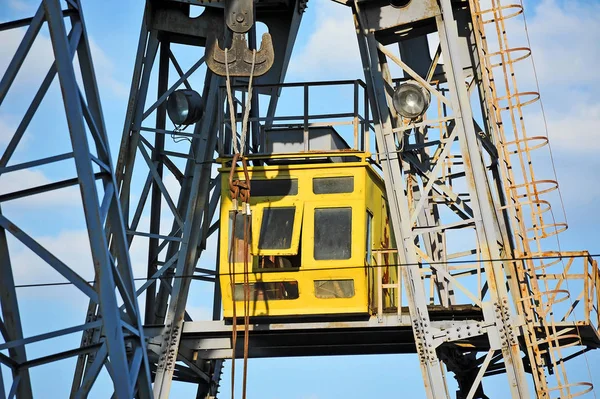 Full gantry crane — Stock Photo, Image