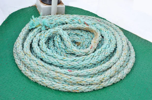 Mooring rope on deck — Stock Photo, Image