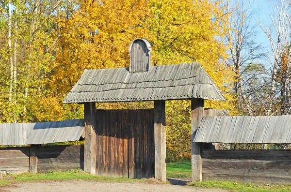 Vintage rural gate — Stock Photo, Image