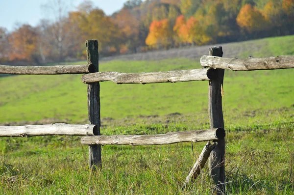 Corral fense in meadow — Stock Photo, Image