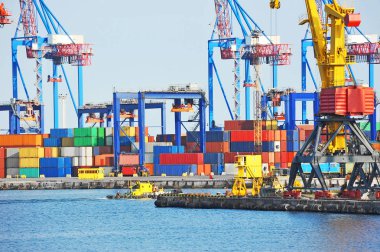 bağlantı noktası kargo vinç ve konteyner