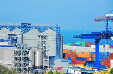 Kargo vinç ve tahıl kurutucular