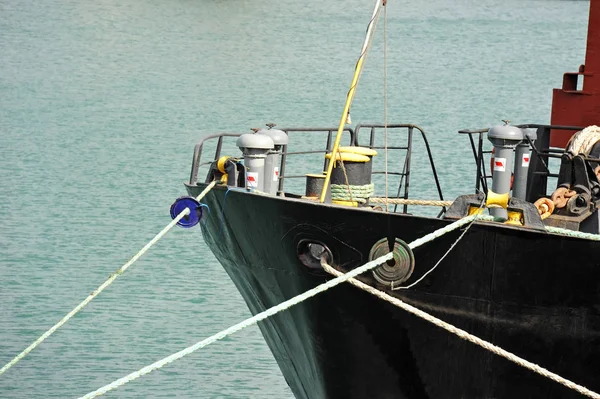 Âncora e amarração windlass — Fotografia de Stock