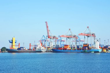 Bağlantı noktası kargo vinç, gemi ve konteyner