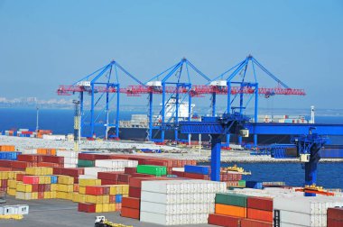 Bağlantı noktası kargo vinç, gemi ve konteyner