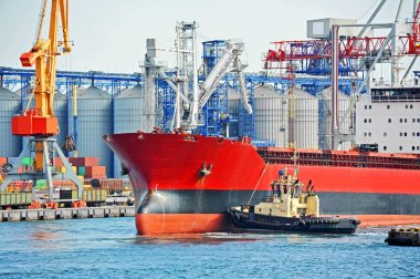 römorkör yardımcı toplu kargo gemisi