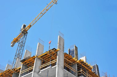 Vinç ve highrise şantiye