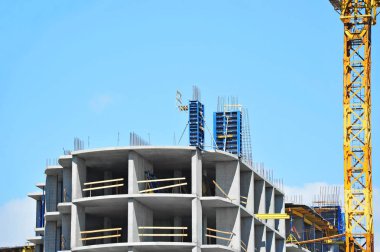 Vinç ve highrise şantiye