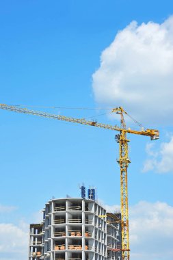 Vinç ve highrise şantiye