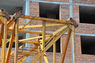 Vinç ve highrise şantiye