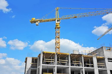 Vinç ve highrise şantiye