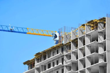 Vinç ve highrise şantiye