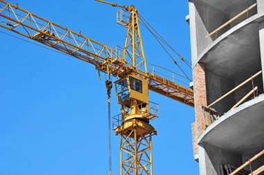 Vinç ve highrise şantiye