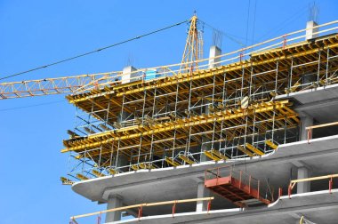 Vinç ve highrise şantiye