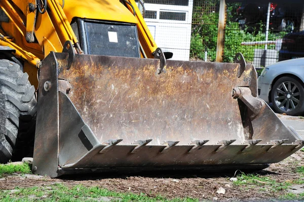 Scoop bulldozer arrugginito — Foto Stock