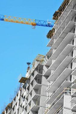 Vinç ve highrise şantiye