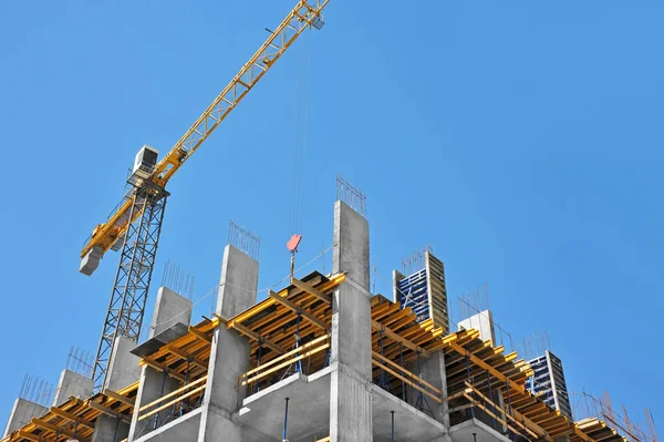 Vinç ve highrise şantiye