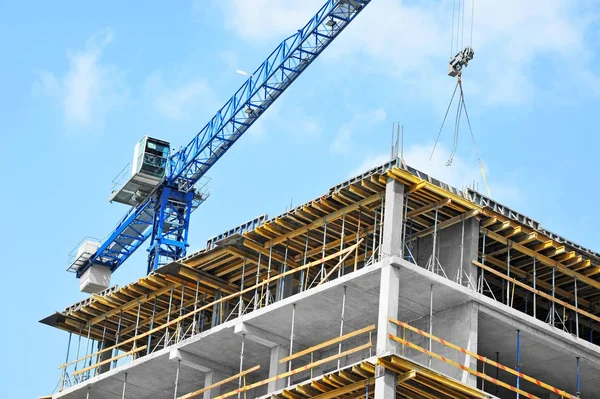 Vinç ve highrise şantiye