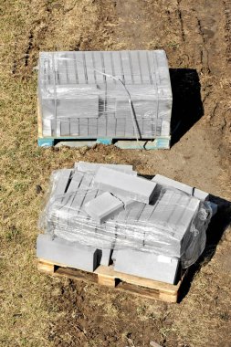 Kaldırım taşı yığını