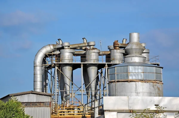 Scheiden schoorsteen van de fabriek — Stockfoto