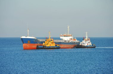 römorkör yardımcı toplu kargo gemisi