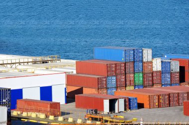 Kargo konteyner liman