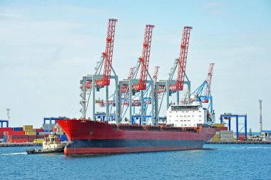 römorkör yardımcı toplu kargo gemisi