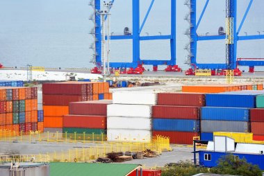 bağlantı noktası kargo vinç ve konteyner