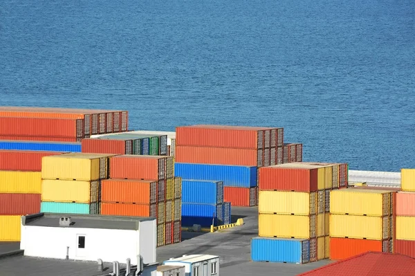 Container de marfă în port — Fotografie, imagine de stoc