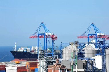 Bağlantı noktası kargo vinç, gemi ve konteyner