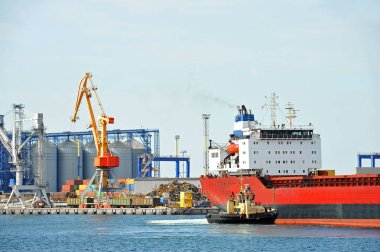 römorkör yardımcı toplu kargo gemisi