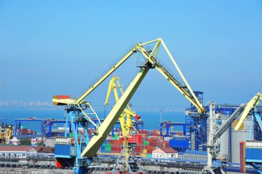 bağlantı noktası kargo vinç ve konteyner