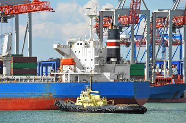 römorkör yardımcı toplu kargo gemisi