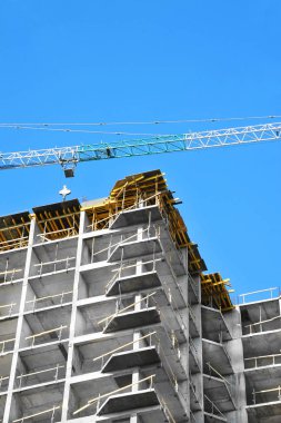 Vinç ve highrise şantiye