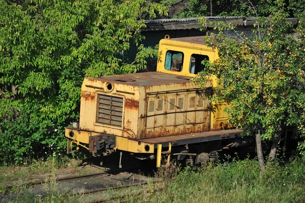 Locomotiva diesel abandonada — Fotografia de Stock