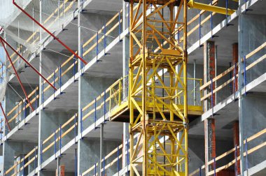 Vinç ve highrise şantiye