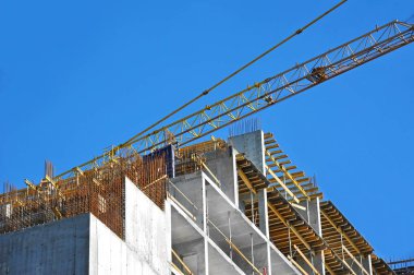 Vinç ve highrise şantiye