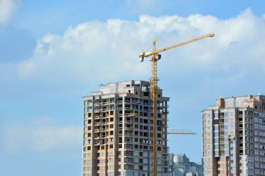 Vinç ve highrise şantiye