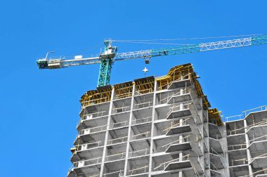 Vinç ve highrise şantiye