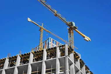 Vinç ve highrise şantiye