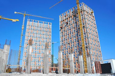 Vinç ve highrise şantiye