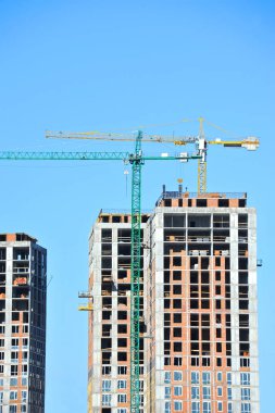 Vinç ve highrise şantiye