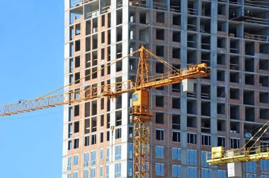 Vinç ve highrise şantiye