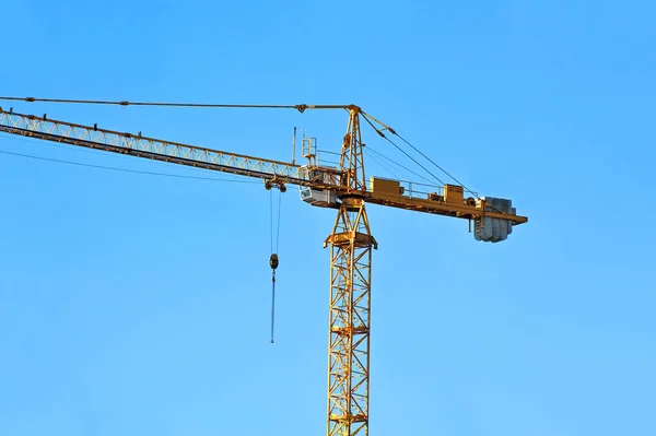 Construction tower crane — Stock Photo, Image