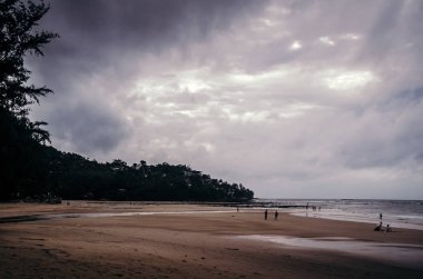 Kötü bir gün içinde tropikal plaj