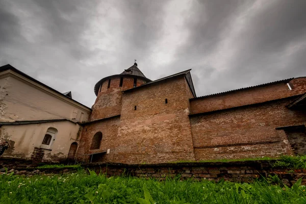 Antik mimari anıt harika manzarasını