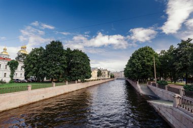 Ismarlayarak şehir Nehri