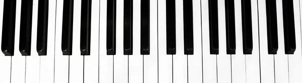 Tasti del vecchio pianoforte — Foto Stock